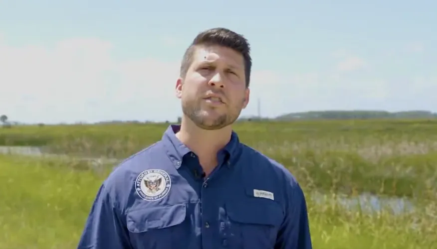 Attorneys General Warn Corporate Plastics Associations on Collusion, Antitrust